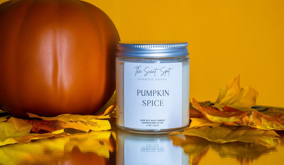 Pumpkin Spice Candle-1